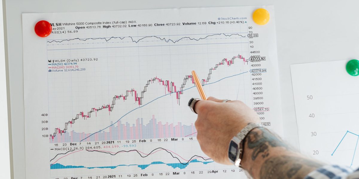 A high-net-worth individual consults with an expert wealth manager to navigate the complexities of Dubai property investments.